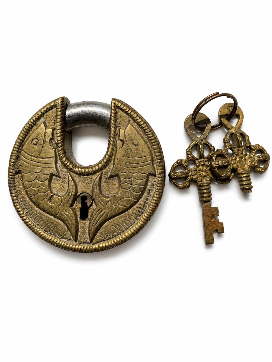 Vintage Brass Fish Padlock with Skeleton Key – alternate product view